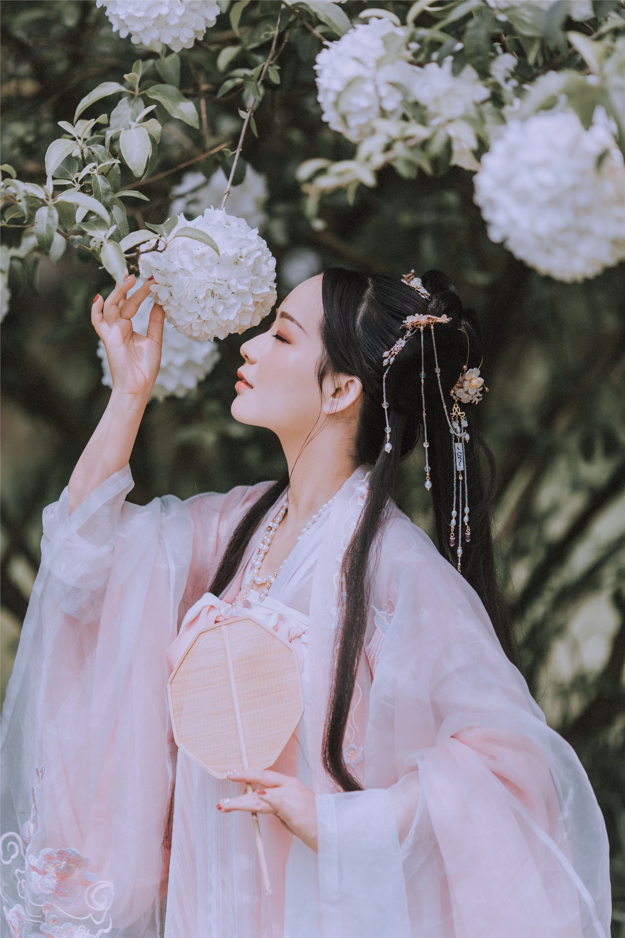 YITUYU艺图语 2021.09.02 满袖春 Seven